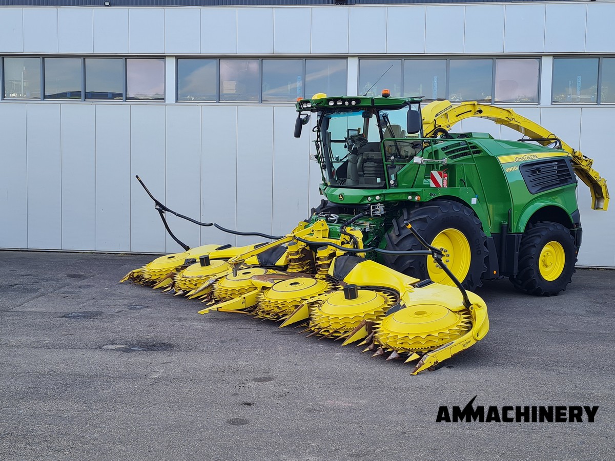 John Deere 9900