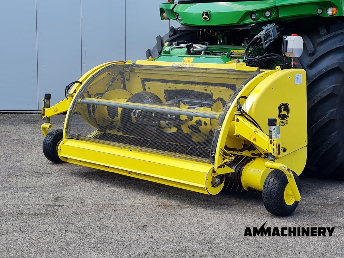 John Deere 639